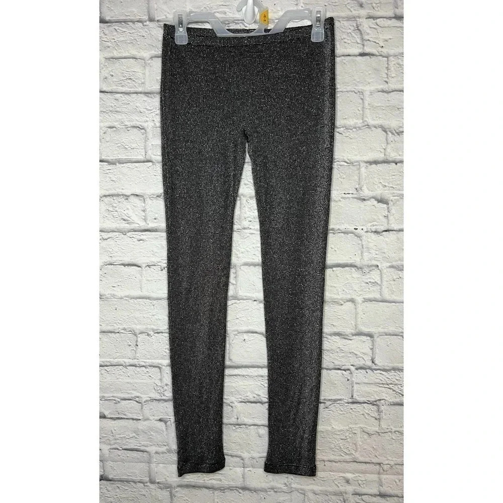 Guess gray shimmery leggings size M.